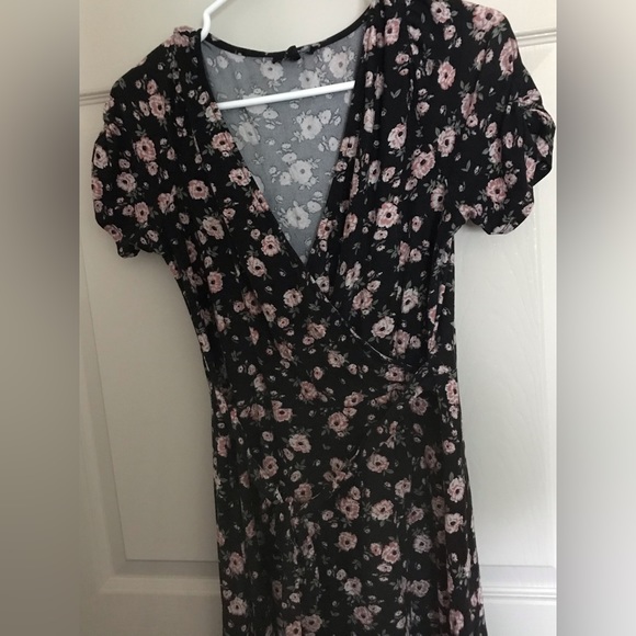 Floral Dress - Picture 3 of 6